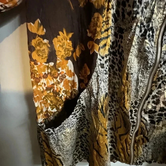 Berek women’s Animal Print jogger zipup wind breaker Satin Jacket XL lightweight - Picture 8 of 8